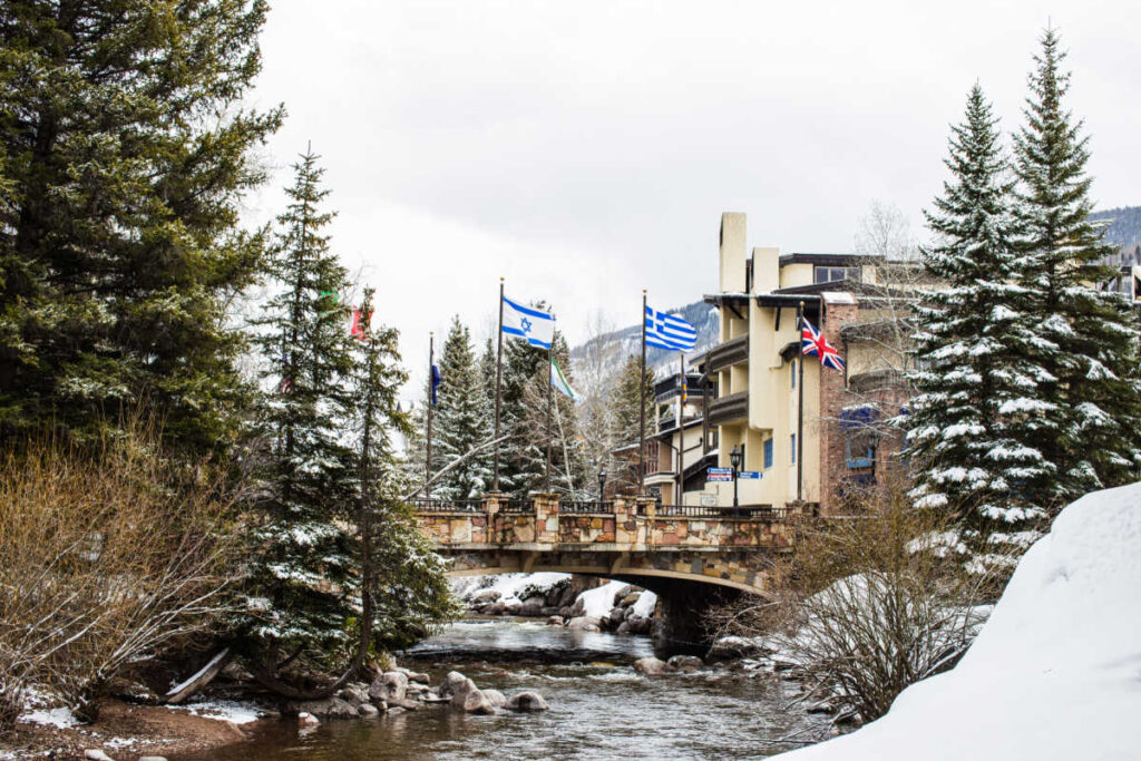 best bars in vail colorado