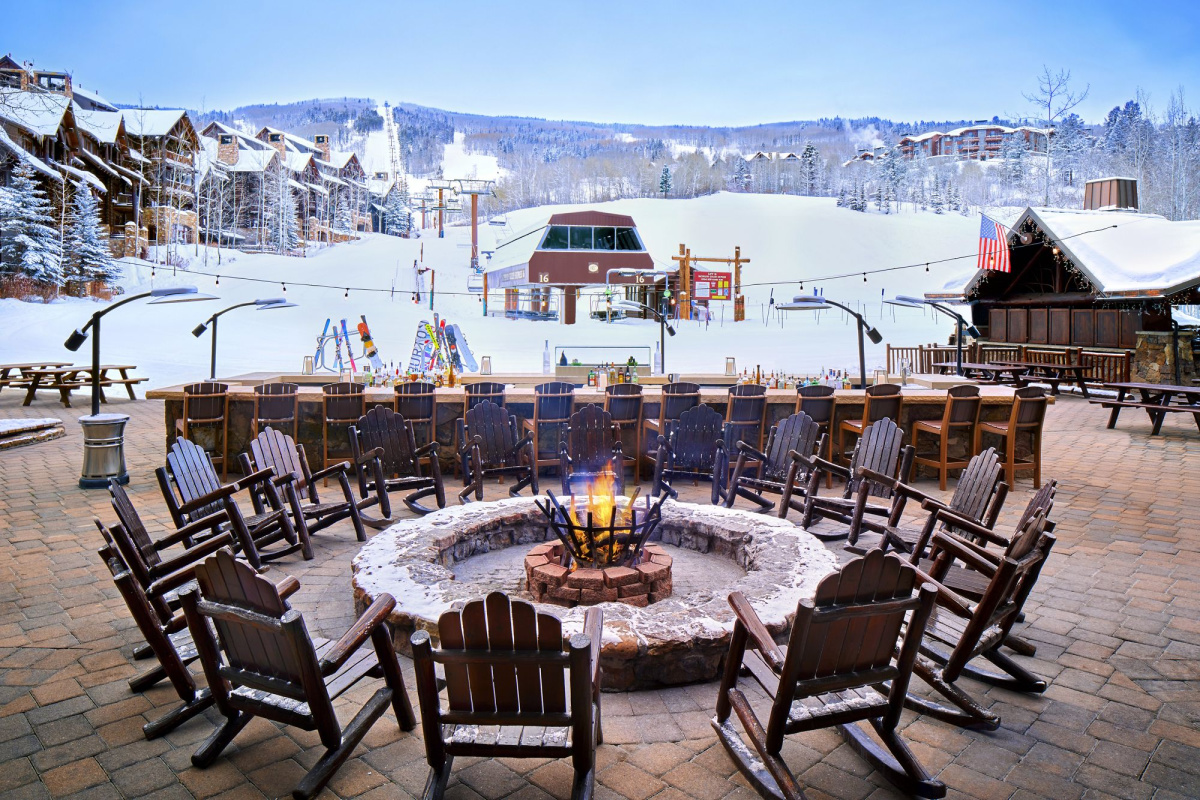 https://www.themountaintravelist.com/wp-content/uploads/2022/11/Ritz-Carlton-Beaver-Creek.jpeg